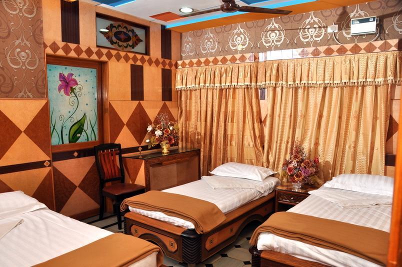 Hotel Shri Swarna'S Palace - A Business Class Hotel Tiruchirappalli Room photo